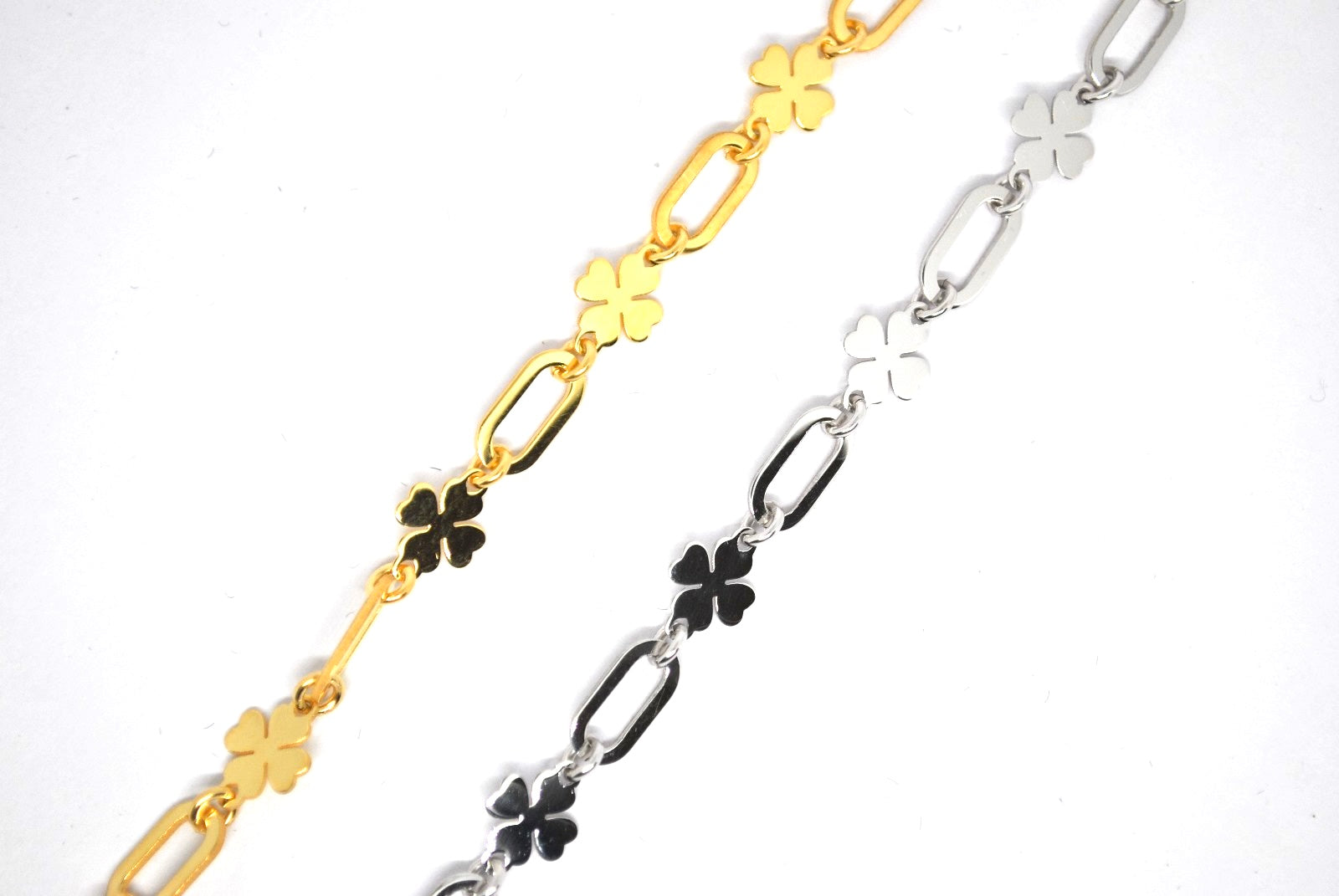Bracciali